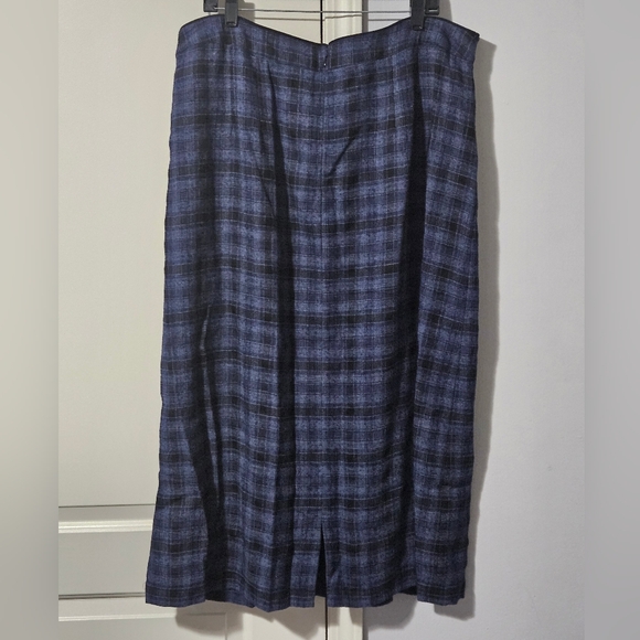 Poetry Plaid Maxi Skirt - Picture 2 of 4